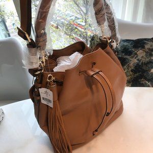 GORGEOUS CAMEL DANIER BUCKET BAG (PURSE)